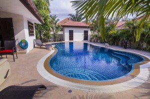 40_Thai_Villa_Rental_Pattaya_private_pool